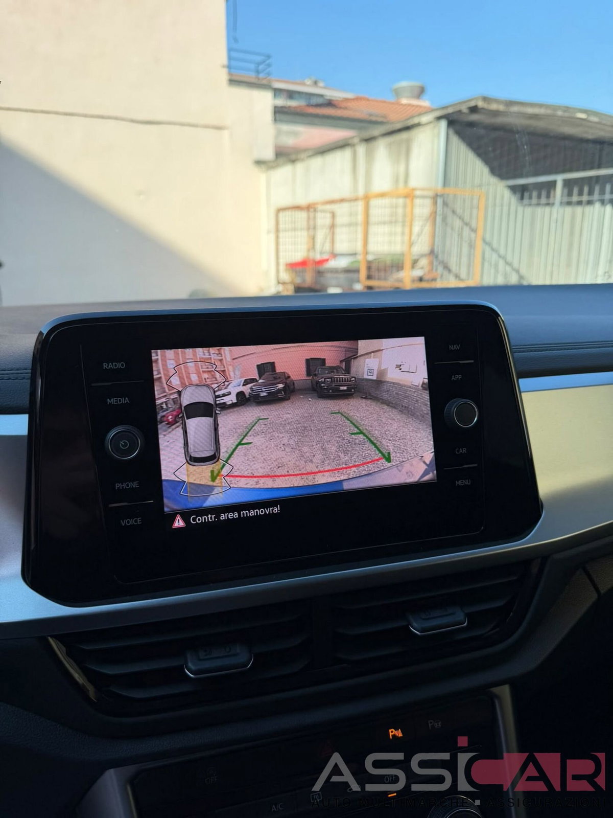 Volkswagen T-Roc 1.0 tsi Edition 115cv (17)