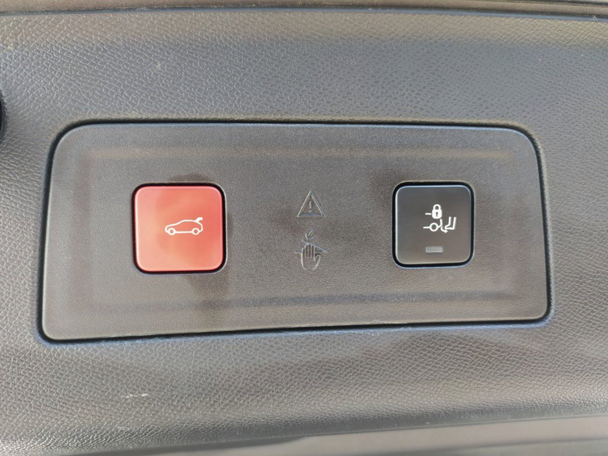 Peugeot 508 SW PureTech Turbo 225 Stop&Start EAT8 GT Pack (16)