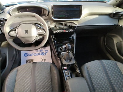 Peugeot 2008 1.2 turbo Allure 100cv (4)