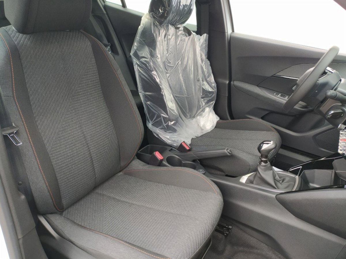 Peugeot 2008 1.2 puretech Style s&s 100cv (8)