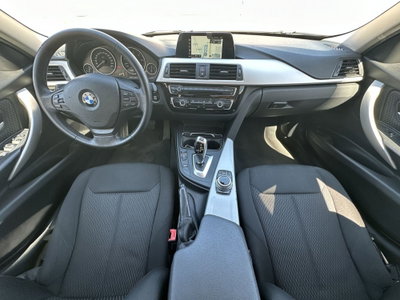BMW Serie 3 318d Business Advantage (10)