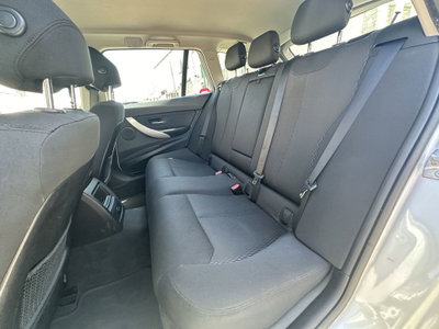 BMW Serie 3 318d Business Advantage (13)