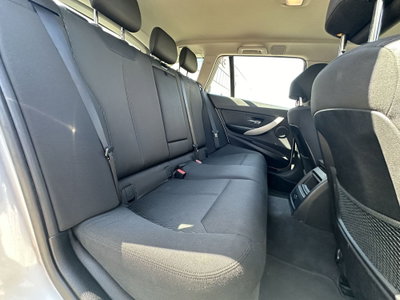 BMW Serie 3 318d Business Advantage (14)