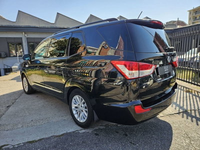 Ssangyong Rodius 2.0 Xdi 4WD A/T (6)