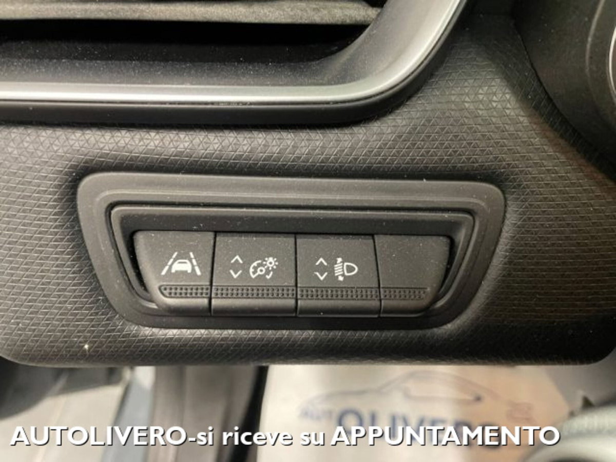 Renault Clio 1.0 tce Techno Gpl 100cv (18)