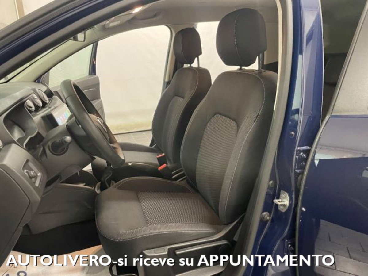 Dacia Duster 1.5 Blue dCi 8V 115 CV 4x4 15th Anniversary (8)