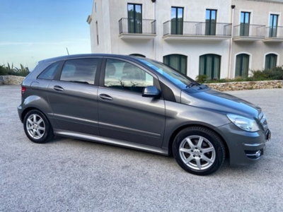 Mercedes-Benz Classe B 180 CDI Executive (8)