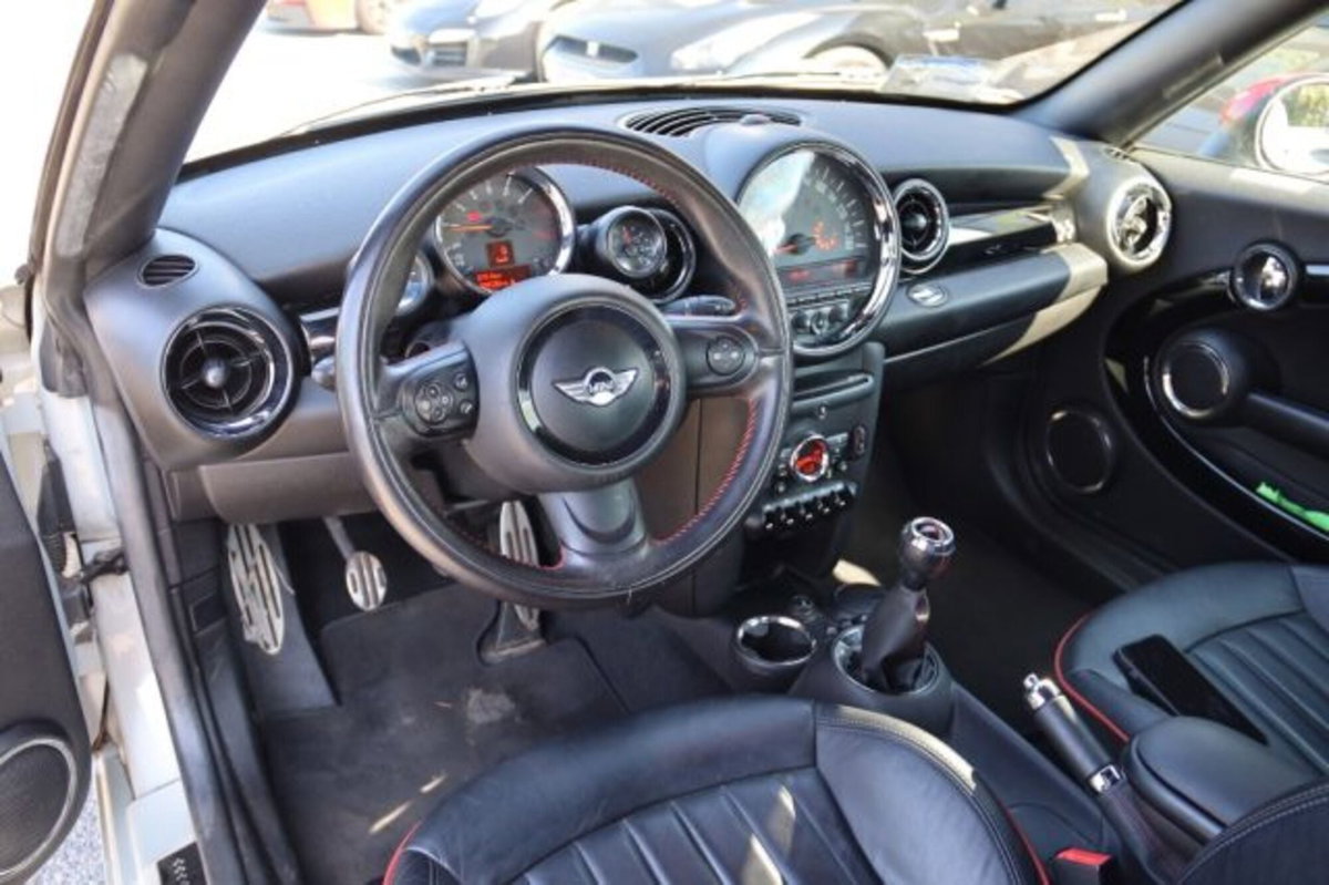 MINI Mini Coupé 1.6 John Cooper Works Coupé (8)
