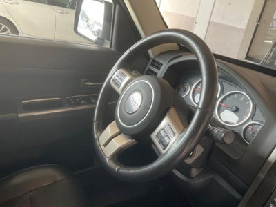 Jeep Cherokee 2.8 CRD DPF Limited (11)