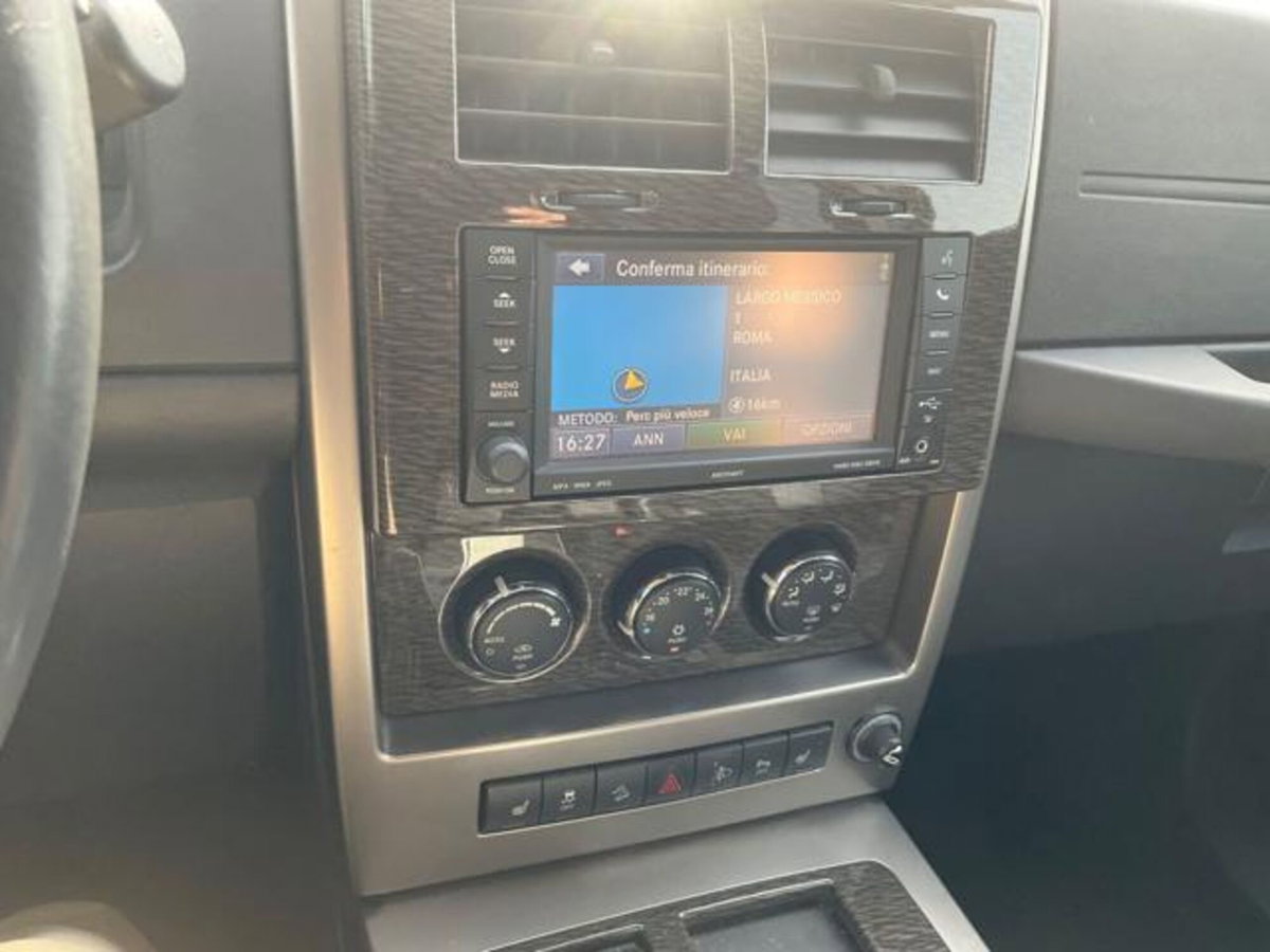 Jeep Cherokee 2.8 CRD DPF Limited (14)