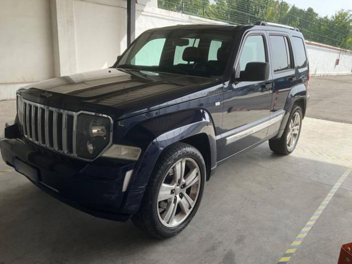 Jeep Cherokee 2.8 CRD DPF Limited (2)