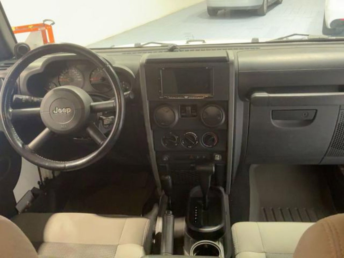Jeep Wrangler 2.8 CRD DPF Sport (14)