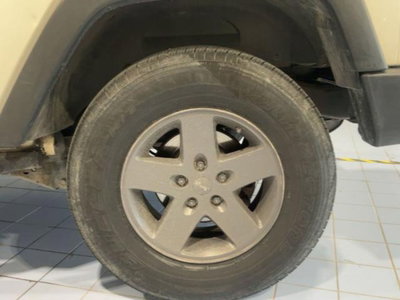 Jeep Wrangler 2.8 CRD DPF Sport (6)
