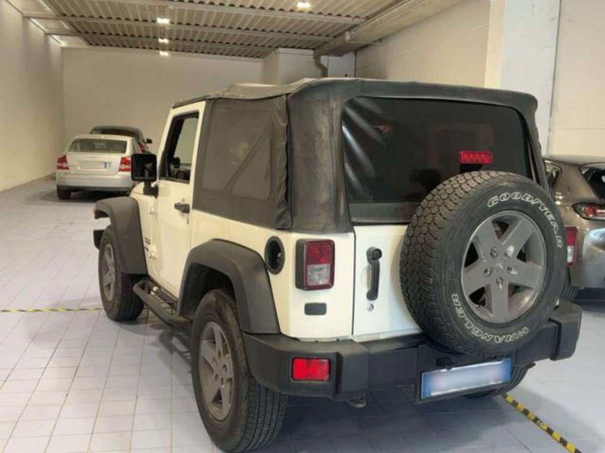 Jeep Wrangler 2.8 CRD DPF Sport (7)