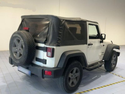 Jeep Wrangler 2.8 CRD DPF Sport (9)
