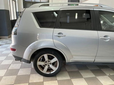 Mitsubishi Outlander 2.0 DI-D Intense DPF (6)