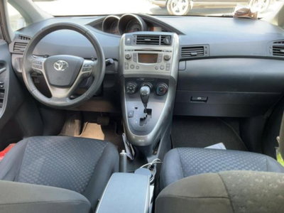 Toyota Verso 2.2 D-Cat 150 CV aut. Luxury Pack 7 posti (11)