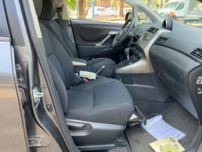 Toyota Verso 2.2 D-Cat 150 CV aut. Luxury Pack 7 posti (12)