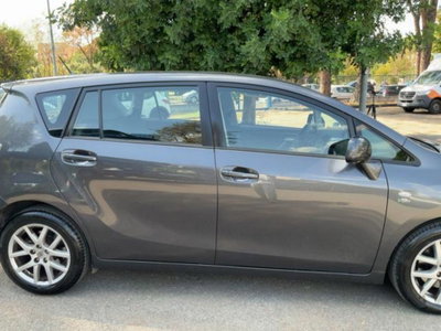 Toyota Verso 2.2 D-Cat 150 CV aut. Luxury Pack 7 posti (6)