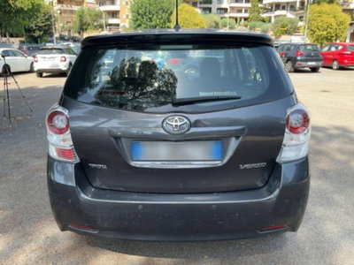 Toyota Verso 2.2 D-Cat 150 CV aut. Luxury Pack 7 posti (8)