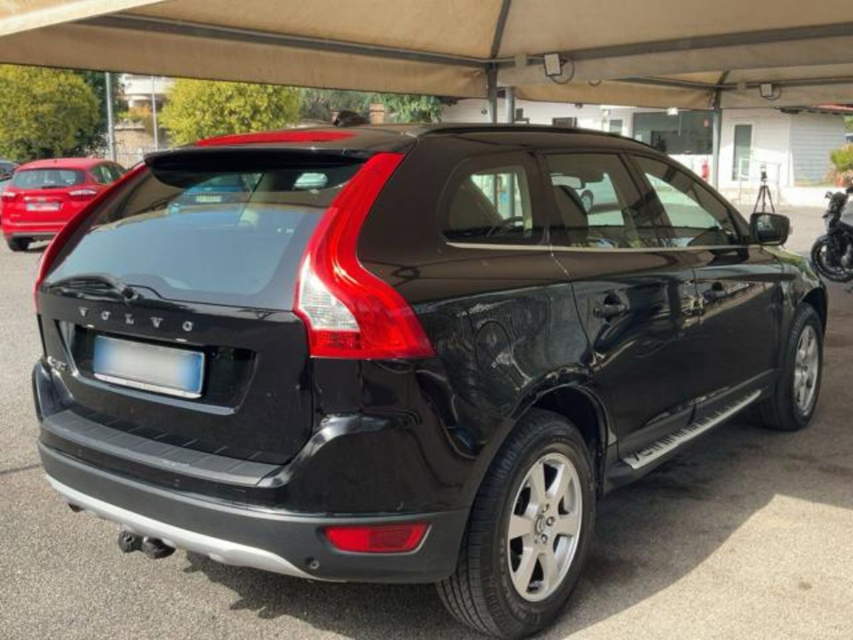 Volvo XC60 D4 Geartronic Momentum (4)