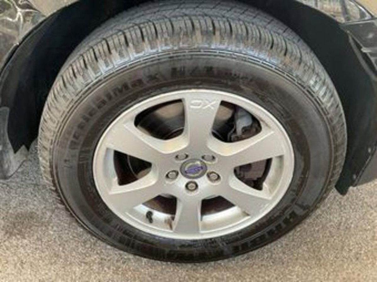Volvo XC60 D4 Geartronic Momentum (9)