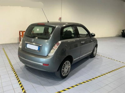 Lancia Ypsilon 1.2 69 CV Unyca (3)