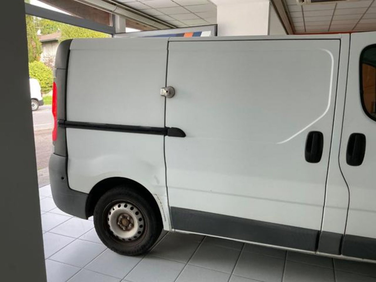 Nissan Primastar Furgone V27 2.0 dCi 115CV PC-TN Furgone Easy (4)