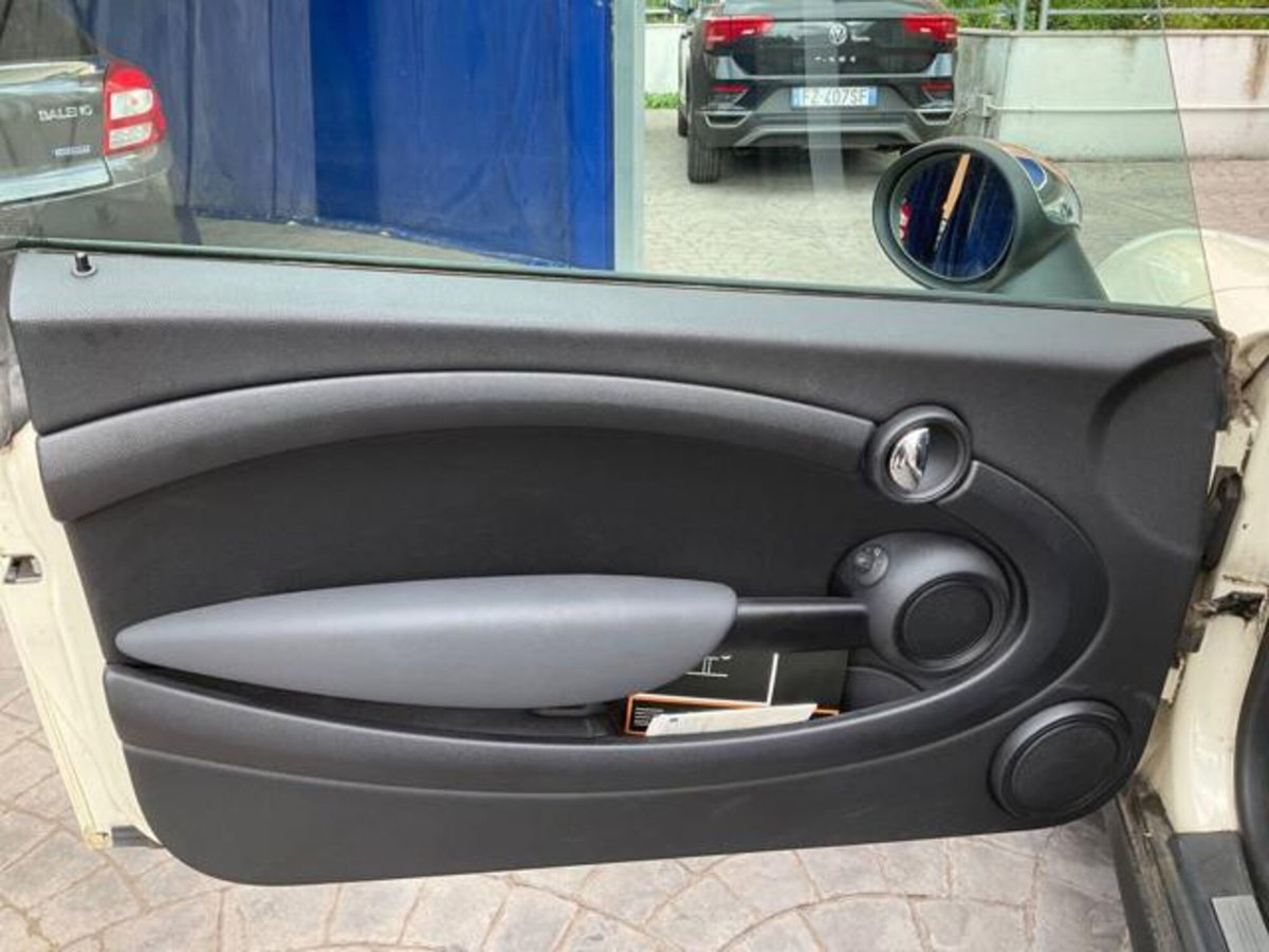 MINI Mini Clubman 2.0 16V Cooper D Clubman Automatica (16)