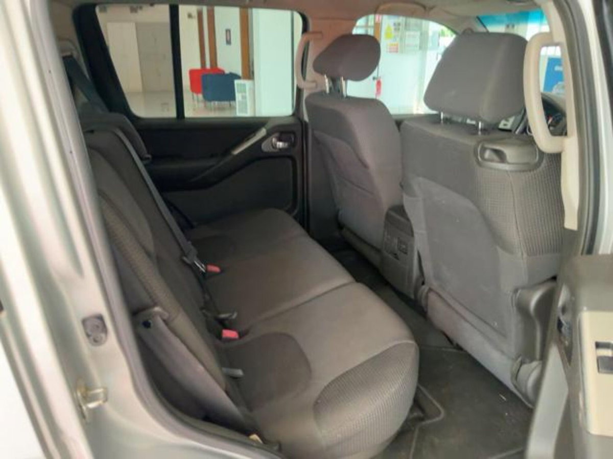 Nissan Pathfinder dCi LE (16)
