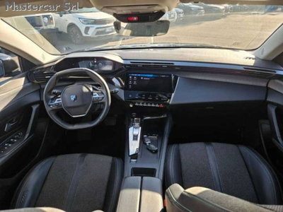 Peugeot 308 SW Hybrid 180 e-EAT8 Allure Pack (10)