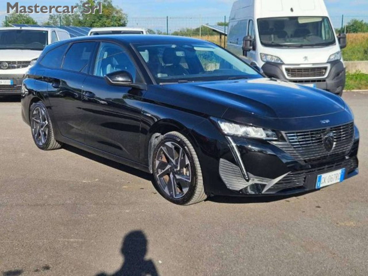 Peugeot 308 SW Hybrid 180 e-EAT8 Allure Pack (3)