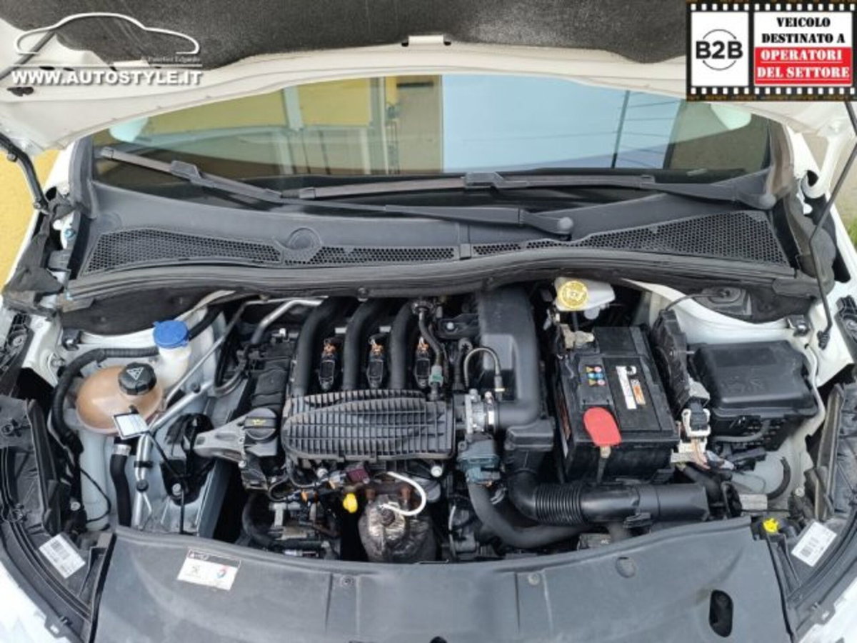 Peugeot 2008 VTi 82CV Allure (15)