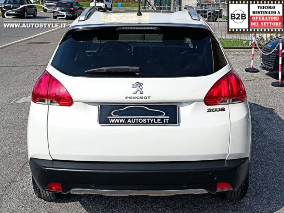 Peugeot 2008 VTi 82CV Allure (8)