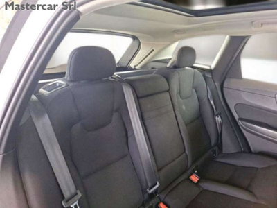 Volvo XC60 2.0 t6 phev Core awd auto (13)