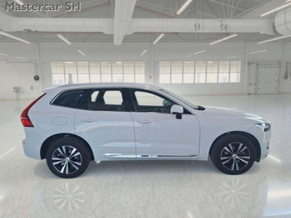 Volvo XC60 2.0 t6 phev Core awd auto (7)