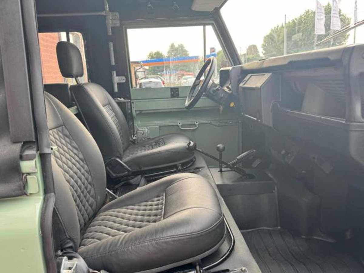 Land Rover Defender 90 3.5 V8 Station Wagon County (8)