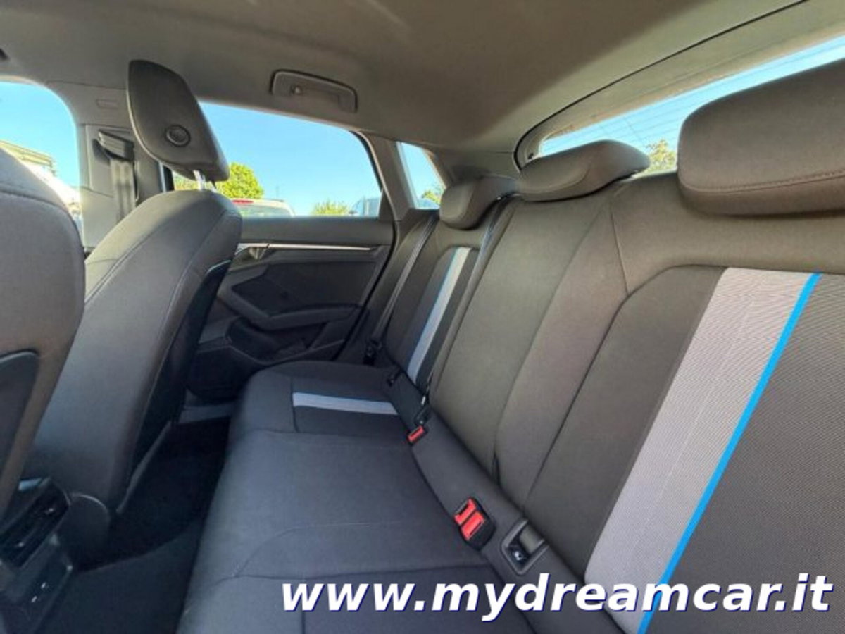 Audi A3 Sportback 35 TDI S tronic S line edition (12)