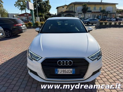 Audi A3 1.6 TDI 116 CV Sport (12)