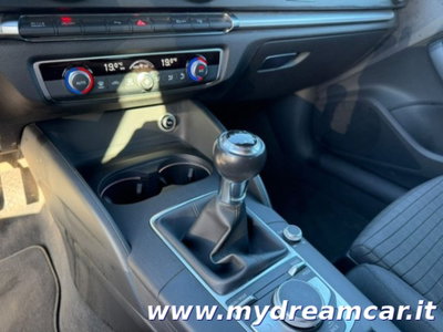 Audi A3 1.6 TDI 116 CV Sport (9)