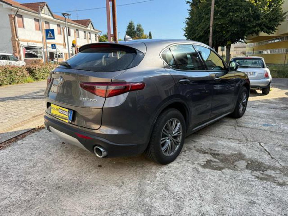 Alfa Romeo Stelvio Stelvio 2.2 Turbodiesel 210 CV AT8 Q4 Business (5)