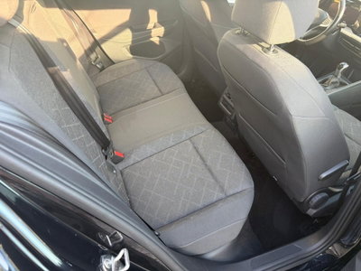 Volkswagen Golf 2.0 TDI SCR Life (12)