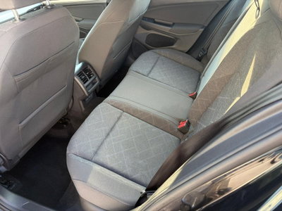 Volkswagen Golf 2.0 TDI SCR Life (9)