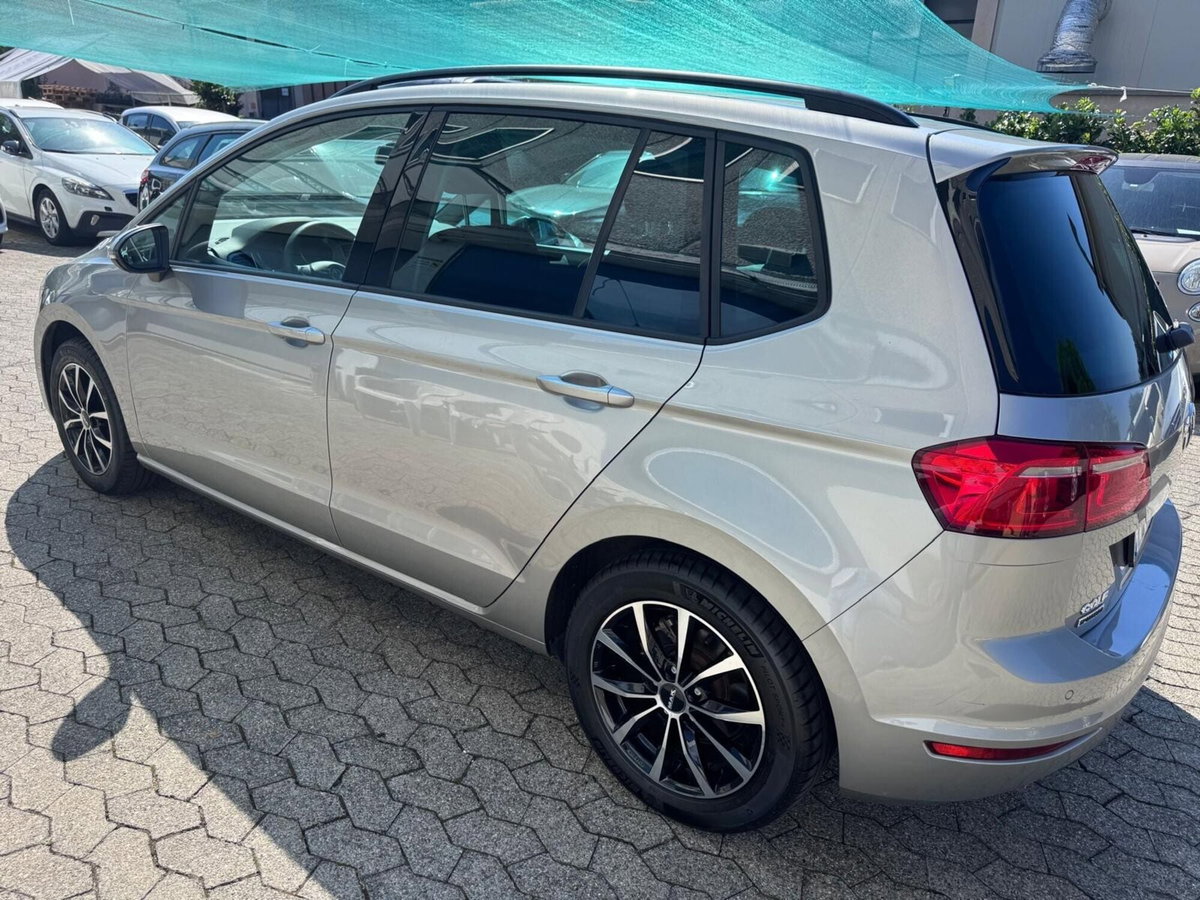 Volkswagen Golf 1.2 TSI 85 CV 5p. Trendline BlueMotion Technology (4)