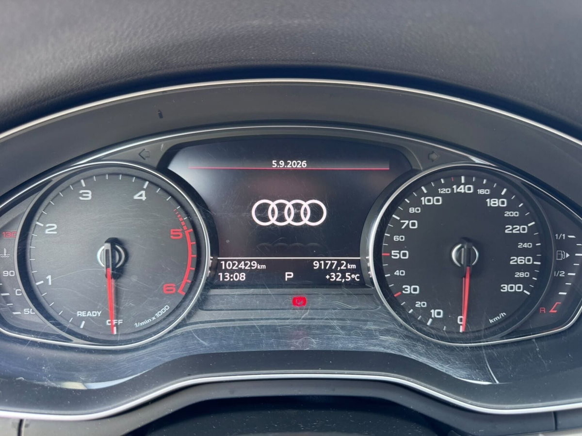 Audi A4 Avant 30 TDI/136 CV S tronic Business Advanced (14)