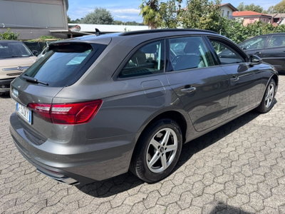 Audi A4 Avant 30 TDI/136 CV S tronic Business Advanced (6)