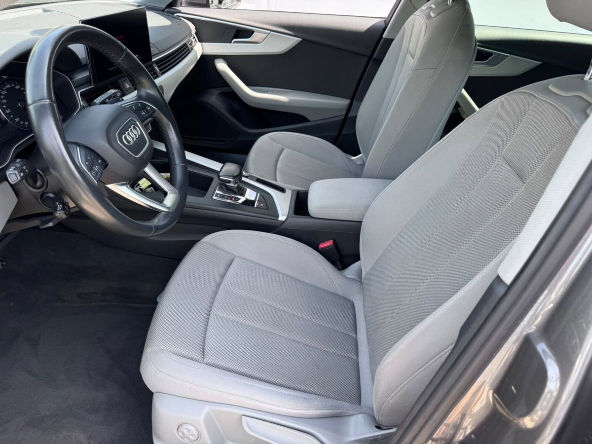 Audi A4 Avant 30 TDI/136 CV S tronic Business Advanced (7)