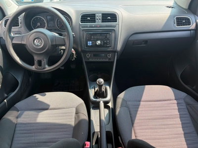 Volkswagen Polo 1.2/70CV 12V 5p. Trendline (13)