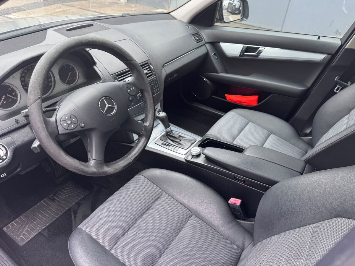 Mercedes-Benz Classe C 220 CDI Avantg. (8)