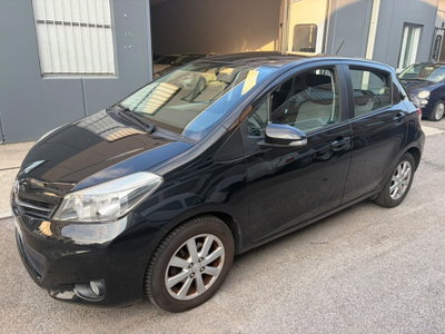 Toyota Yaris 1.0 5 porte Active usata